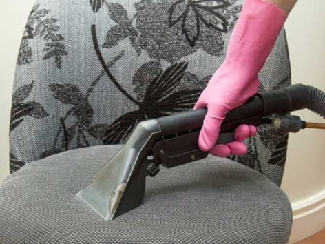 Hướng dẫn cách vệ sinh ghế xoay văn phòng nhanh chóng